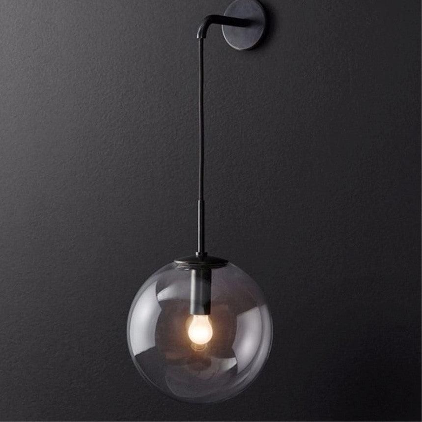 luminaire en verre appliqué au mur